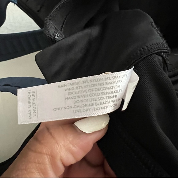 LIVI Active Blue Black Molded Underwire Maximum Support Sports Bra Size 40DDD - Picture 2 of 5